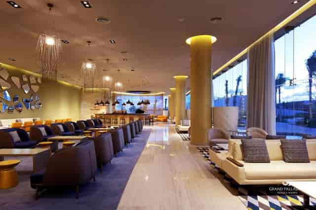 Emerald B lounge, Grand Palladium Costa Mujeres: breakout session and networking event space.