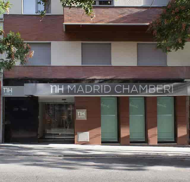Professional business center entrance at NH Madrid Chamberí for corporate meetings and conferences.