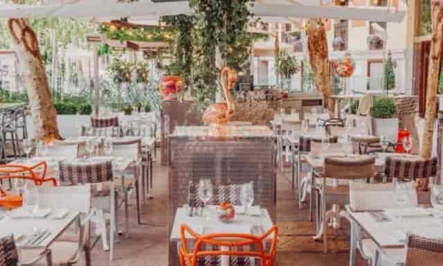 Outdoor restaurant in Ramses with spacious seating for networking receptions and summer luncheons.