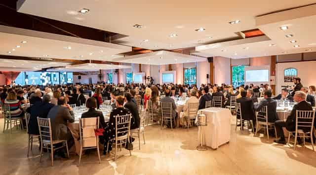 Banquet hall
