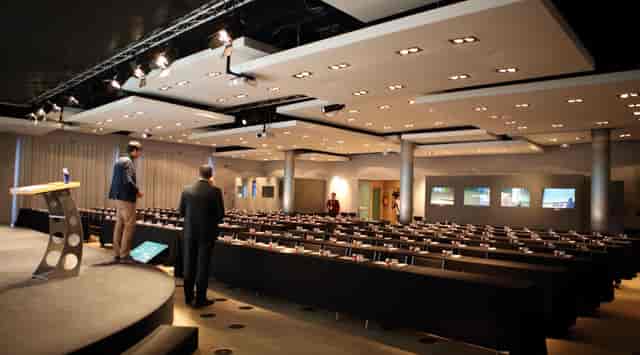 Modern auditorium at UZalacaín La Finca for corporate conferences and professional events.