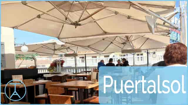 Taberna Puertalsol open-air modular seating for corporate networking and outdoor meetings.