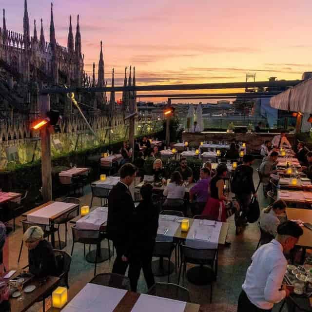 Rooftop Lounge