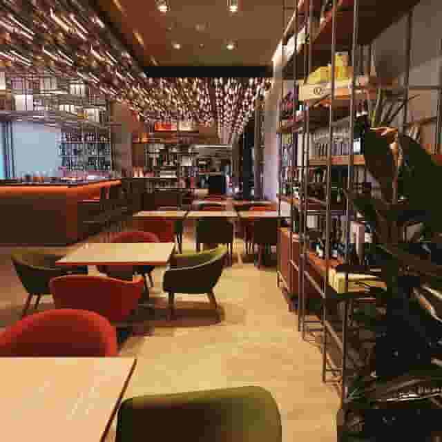 Olio restaurant