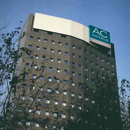 AC Hotel Milano Forum A: Modern corporate meeting room for professional business events.