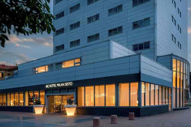 Modern meeting room exterior at AC Hotel Milano, ideal for professional corporate business events.