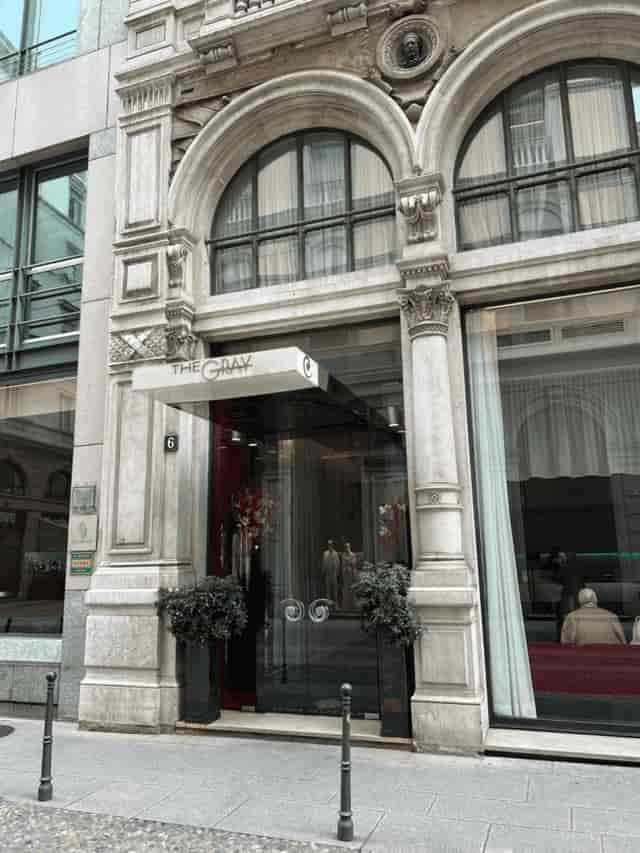 Sina The Gray: Best luxury hotel stay ...