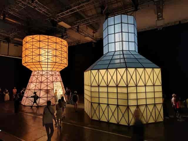 Immersive modular installation at La Pelota, perfect for high-impact brand activation event.