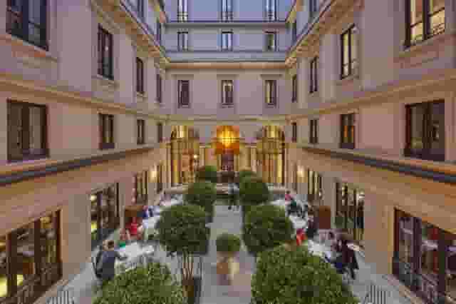 Banquet hall
