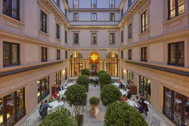 Elegant Mandarin Oriental Milan courtyard for VIP networking receptions and luxury events.