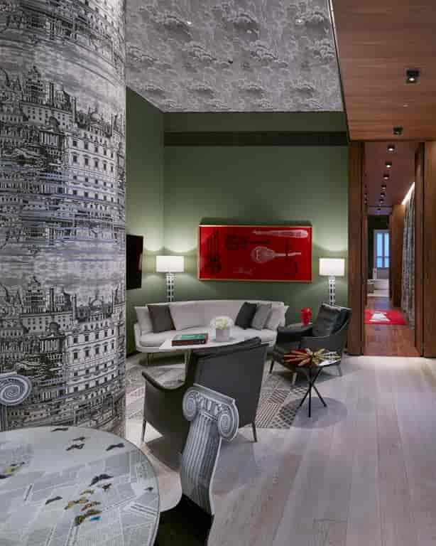 Saletta Duomo breakout room for executive meetings and private events at Mandarin Oriental Milan.