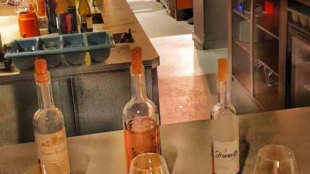 Kitchen Bar Counter