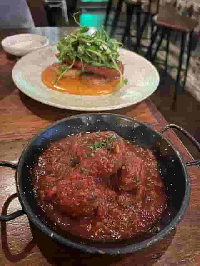 Canto Restaurant