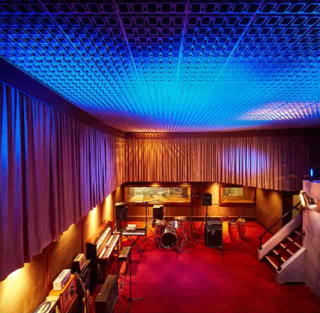 Low Four Studio acoustic breakout room for music production and rehearsals.
