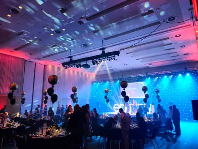 Banquet hall