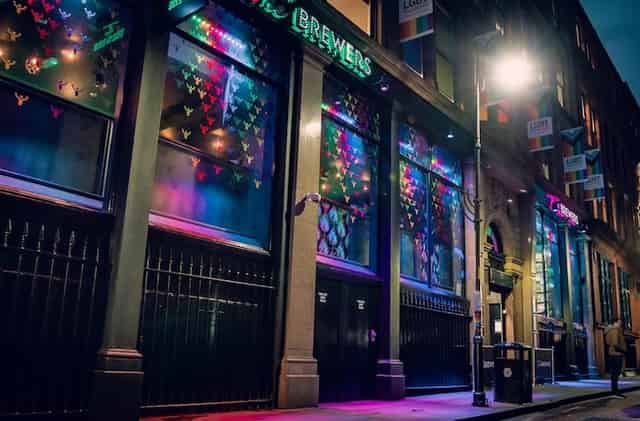 Bar