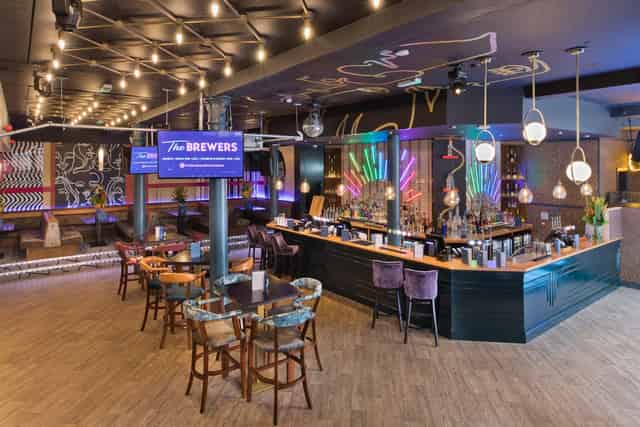 Bar