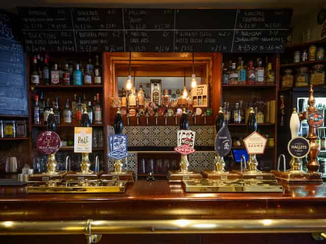 Bar