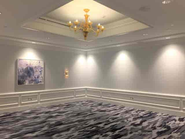 Ritz-Carlton Marina del Rey breakout room with elegant lighting for luxury boardrooms and workshops.