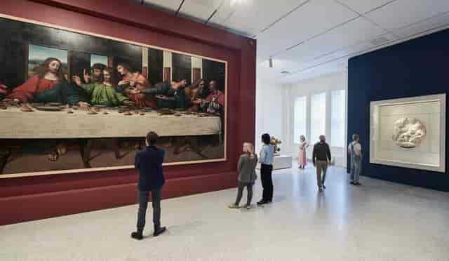 Royal Academy of Arts gallery venue for intimate networking events and VIP receptions.