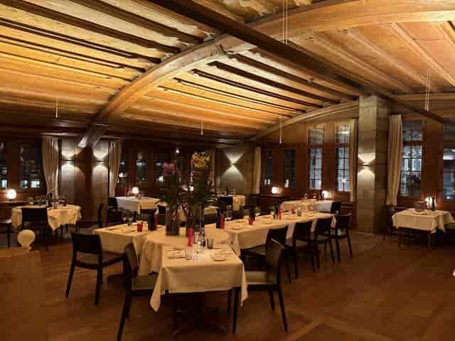 Rüdenstübli dining room: historic wooden architecture for corporate dinners and receptions.