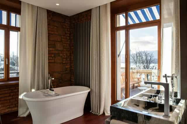 Prestige Balcony Room
