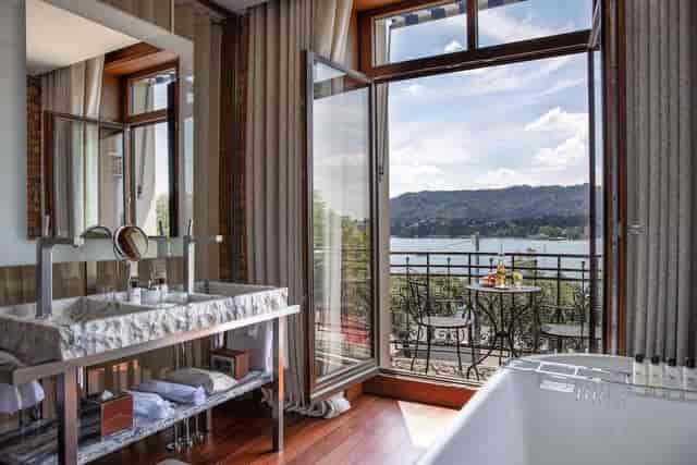 Premier Terrace Room at La Réserve Eden au Lac Zurich for luxury corporate retreats and events.