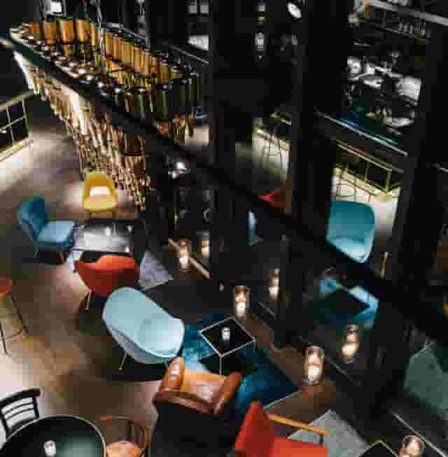 Live music bar