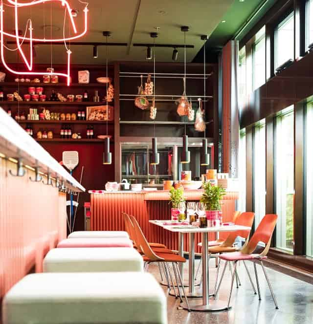Bar