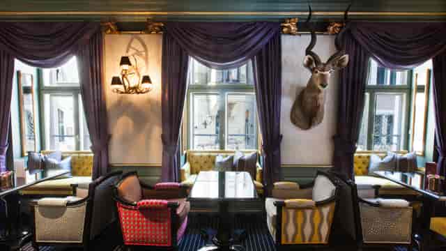 Pils Bar lounge with intimate seating, perfect for executive networking and breakout sessions.