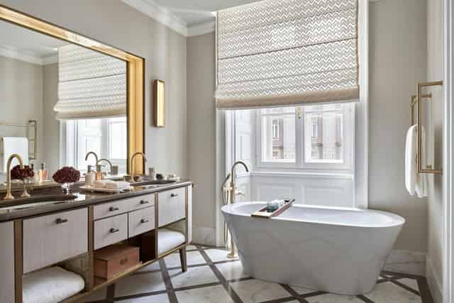 Salon of a Suite