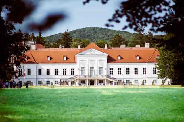 Luxury Europahaus Wien restaurant venue for corporate retreats and weddings.