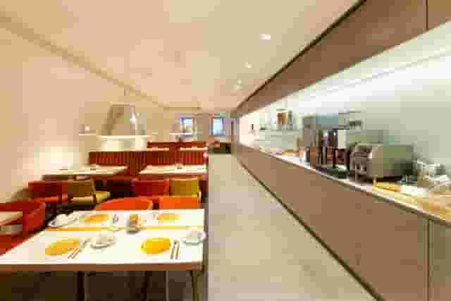 Business Hotel