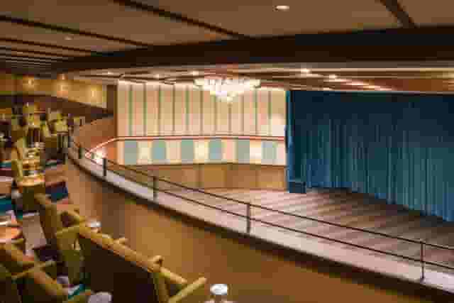Lobby bar
