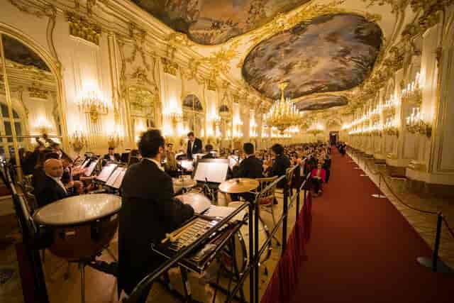 Weißgoldzimmer ballroom: historic orchestral concert venue for luxury events.