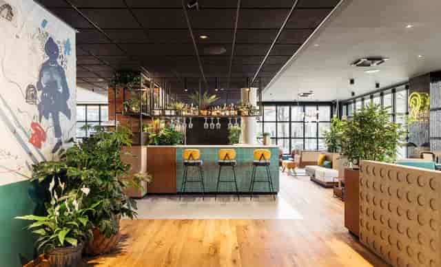 Danube Hotel Schani UNO City | Schani ...