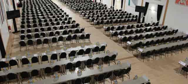 Arena in Palladion XXI: high-capacity classroom setup for conference and training events.