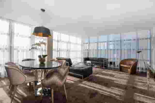 Club Lounge