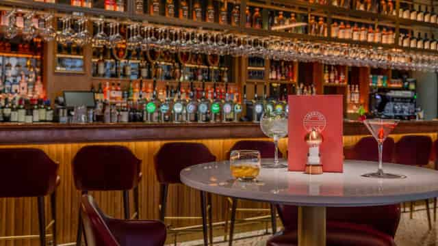 Bar