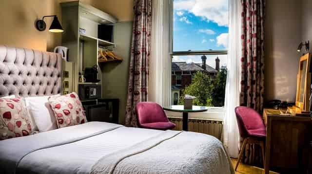 Luxe suites