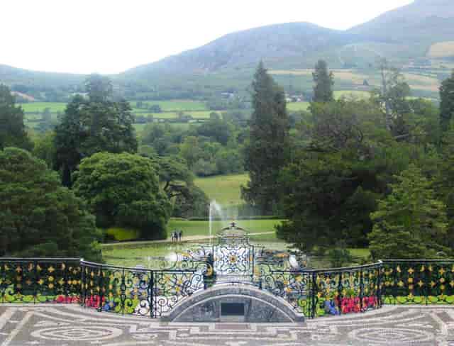 Powerscourt Gardens: Scenic outdoor venue for corporate retreats and luxury weddings.