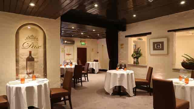 Intimate Dax Restaurant dining room for VIP dinners and professional corporate events.