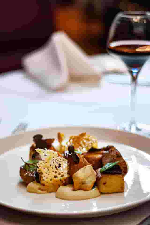 Fahrenheit Restaurant