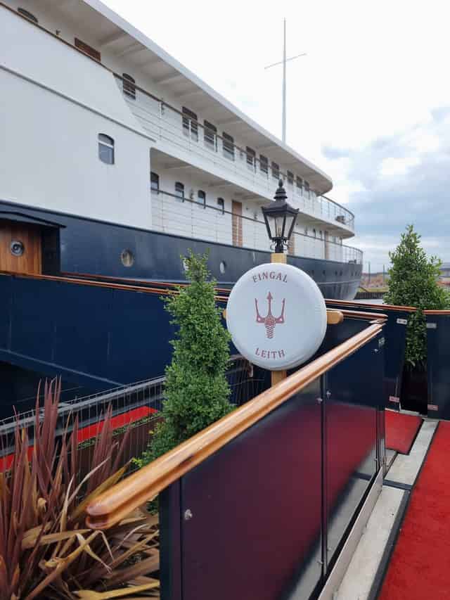 Lighthouse Restaurant & Bar