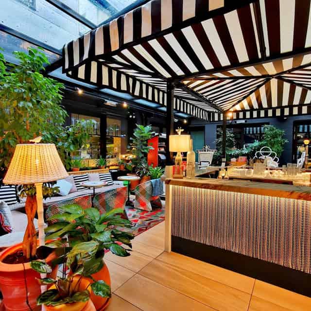 Garden Bar