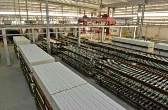 Industrial ESPAC venue for edgy brand showcases and immersive product launch events.