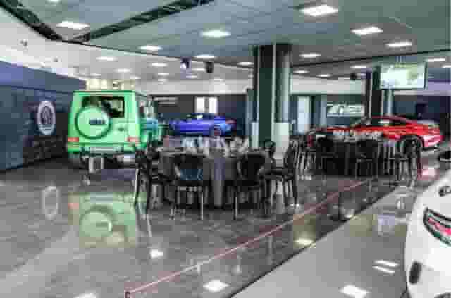 Mercedes-Benz World
