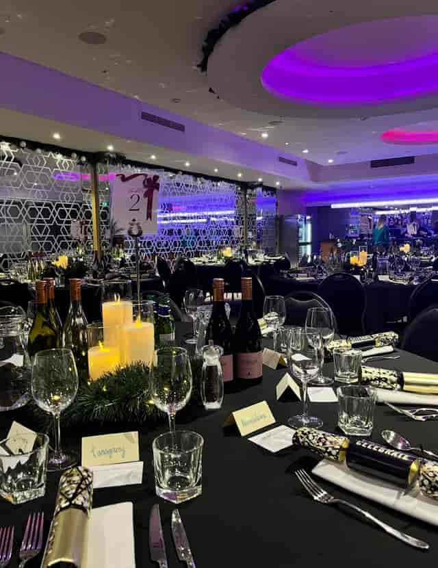 Elegant banquet table at The York, perfect for corporate celebrations and holiday parties.