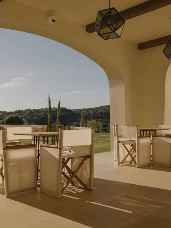 Alfarroba / Carob Meeting Room