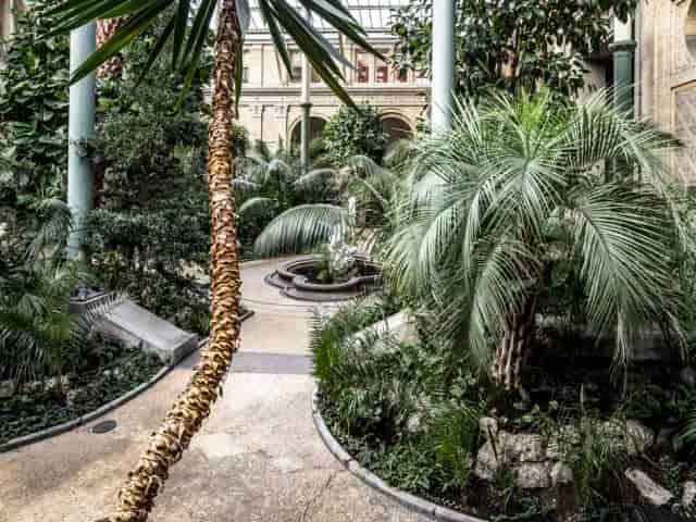 Indoor garden at Glyptotek Hall, perfect for unique events and meetings.